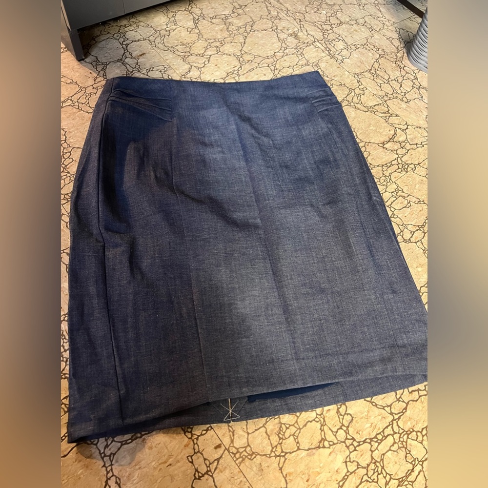 BRAND NEW WITH TAGS Express Size 12 Pencil skirt